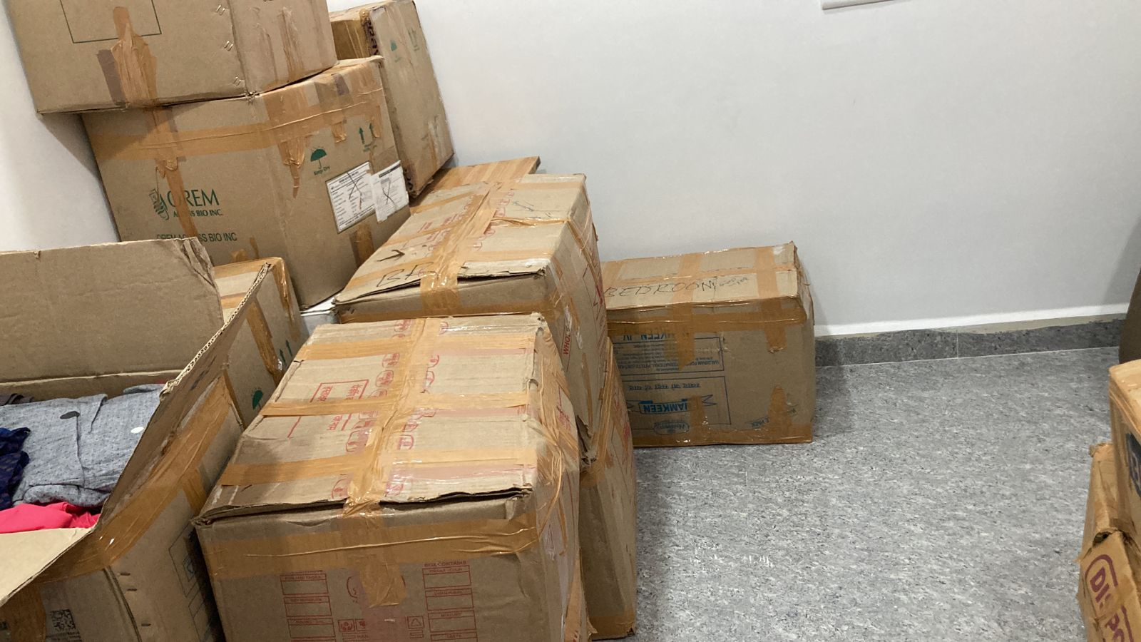 Intercity packers and movers loading goods in Hyderabad